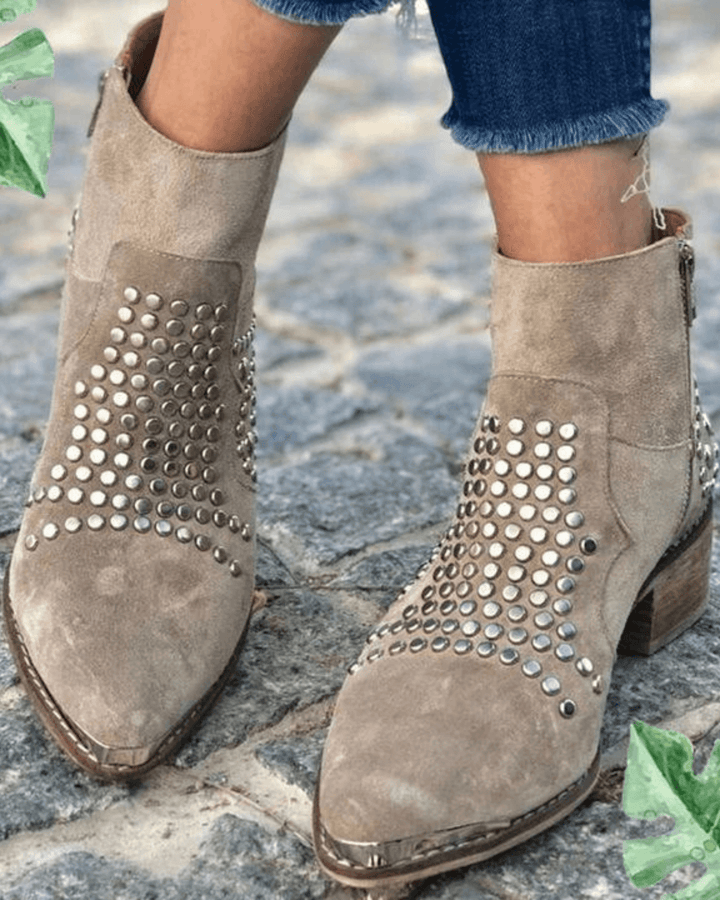 VIELLA | ANKLE BOOTS WITH STUDS