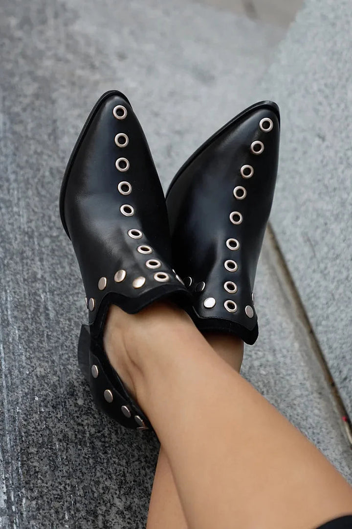 VIELLA | STUDDED ANKLE BOOT WITH WIDE HEEL