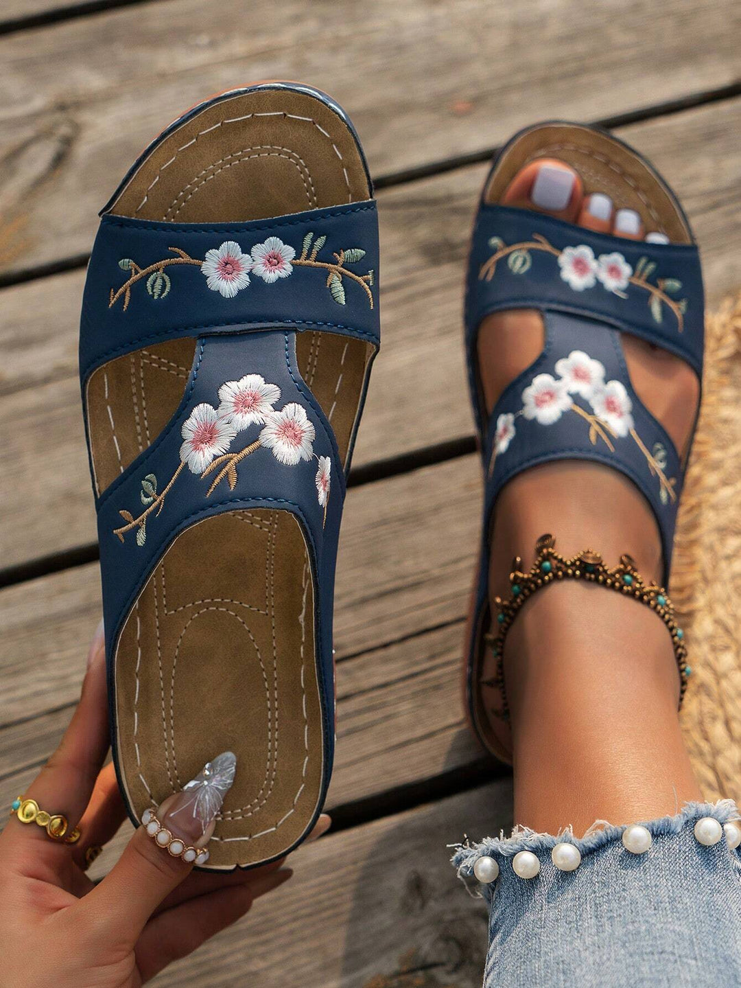 Nina - Floral Platform Sandals