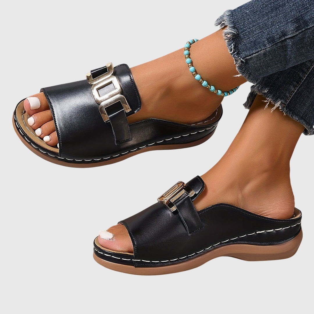 Kathryn™ | Comfy Buckle Sandals