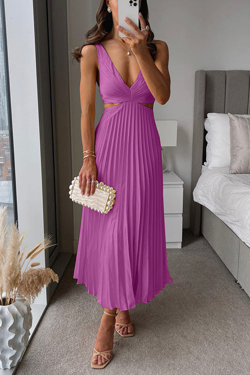 Caroline - Elegant V-Neck Pleated Skirt Dress for Women